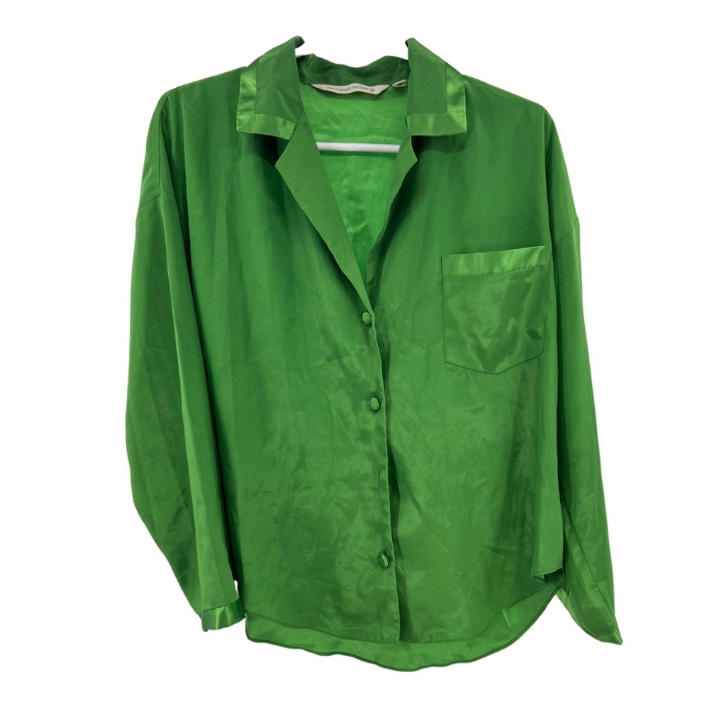 Victoria’s Secret kelly green silky S pajama top sleep casual long sleeve button